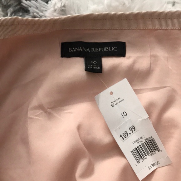 🌸Banana Republic Sequin Mini Skirt🌸 - Picture 3 of 7